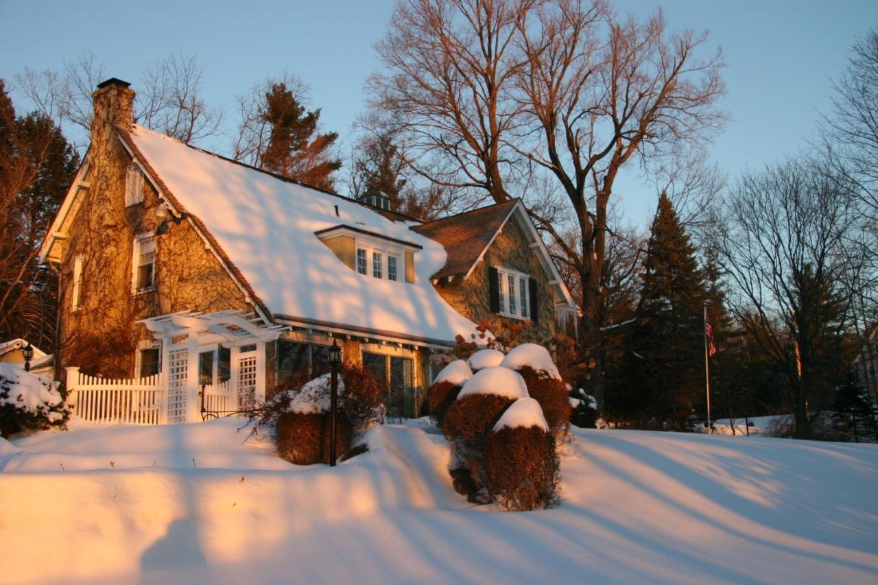 فيتشبيرغ Howarth House Bed And Breakfast المظهر الخارجي الصورة